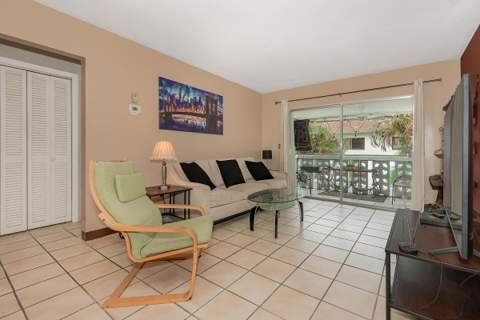801 Pine Drive #20, Pompano Beach FL - photo 6 of 31