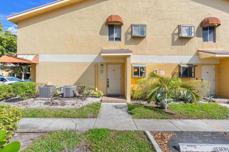 2 bedroom Condominium at 3053 N Oakland Forest Drive #102, Oakland Forest Club Condo, Oakland Park — photo 1