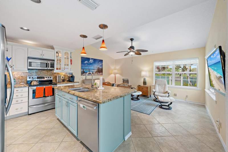 3 bedroom Single Family Residence at 18 Windsor Lane, Barclay Club At PGA Natl, Palm Beach Gardens — photo 4