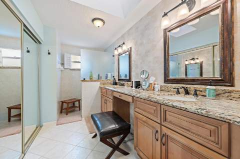 18 Windsor Lane, Palm Beach Gardens FL - photo 12 of 25