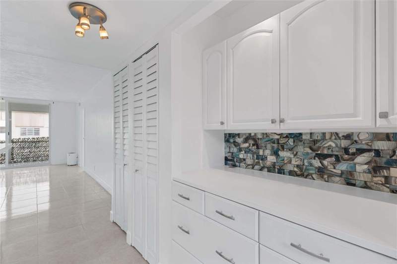 2 bedroom Condominium at 2841 Somerset Drive #311, Somerset No 4 Condo, Lauderdale Lakes — photo 4
