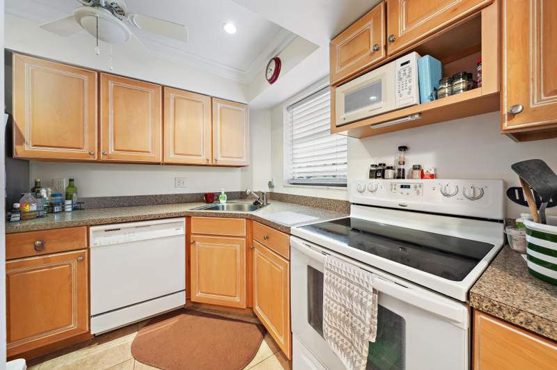 2 bedroom Condominium at 18081 SE Country Club Drive #6-51, The Little Club Condo, Jupiter — photo 4
