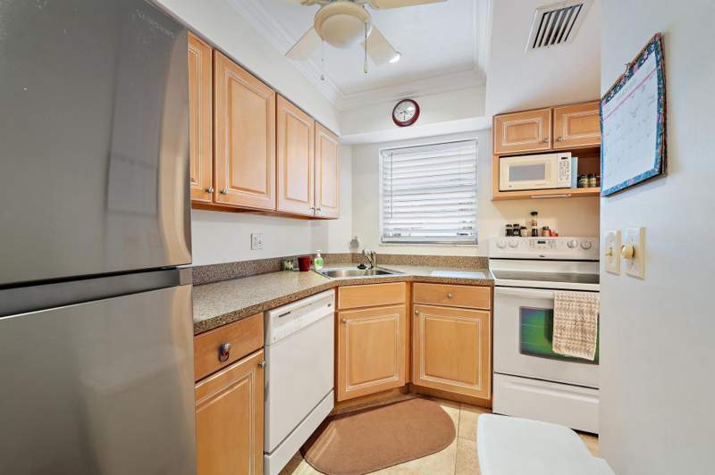 2 bedroom Condominium at 18081 SE Country Club Drive #6-51, The Little Club Condo, Jupiter — photo 5