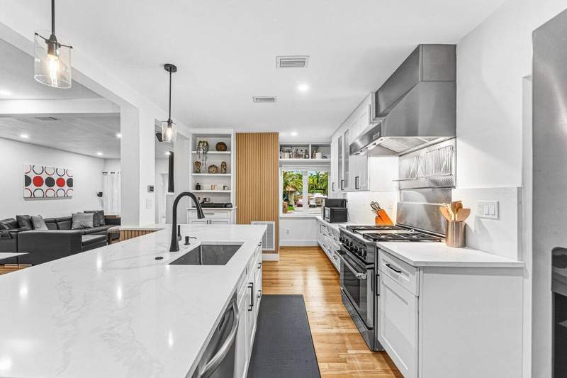 2 bedroom Single Family Residence at 1617 Adams Street, Hollywood Lakes, Hollywood — photo 5