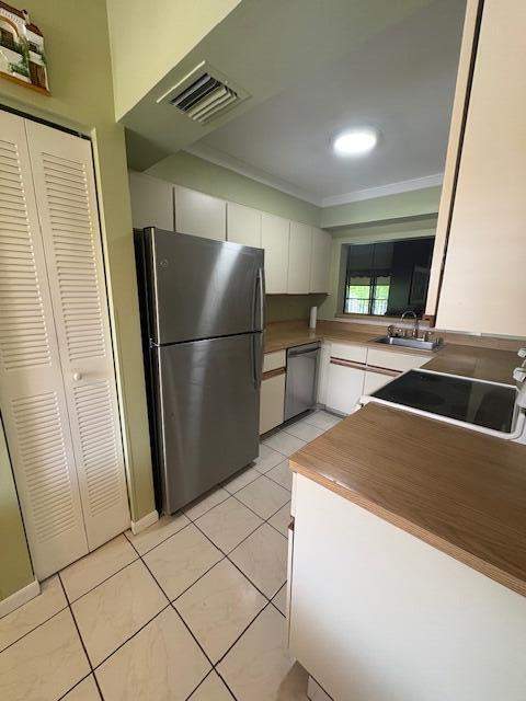 7831 Willow Spring Drive #526, Lake Worth FL - photo 9 of 22