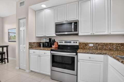 26 Royal Palm Way #403, Boca Raton FL - photo 14 of 55