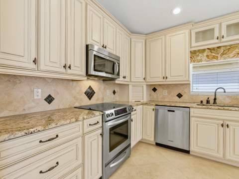 10740 Grande Palladium Way, Boynton Beach FL - photo 21 of 66