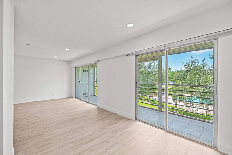 2 bedroom Condominium at 204 Mansfield E #204, Mansfield At Century Village Condo, Boca Raton — photo 5