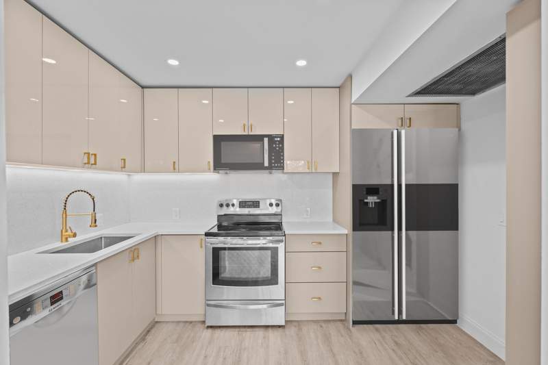 2 bedroom Condominium at 204 Mansfield E #204, Mansfield At Century Village Condo, Boca Raton — photo 2