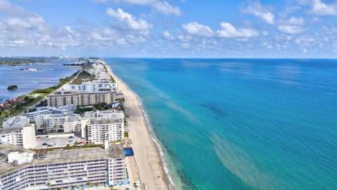 3589 S Ocean Boulevard #10, South Palm Beach FL - photo 8 of 30