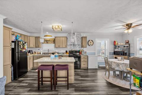 82 Sandhill Boulevard, Fort Pierce FL - photo 7 of 31