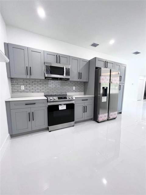 730 Alabama Avenue, Fort Lauderdale FL - photo 9 of 59