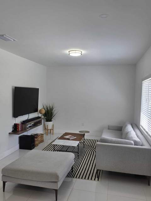 730 Alabama Avenue, Fort Lauderdale FL - photo 17 of 59