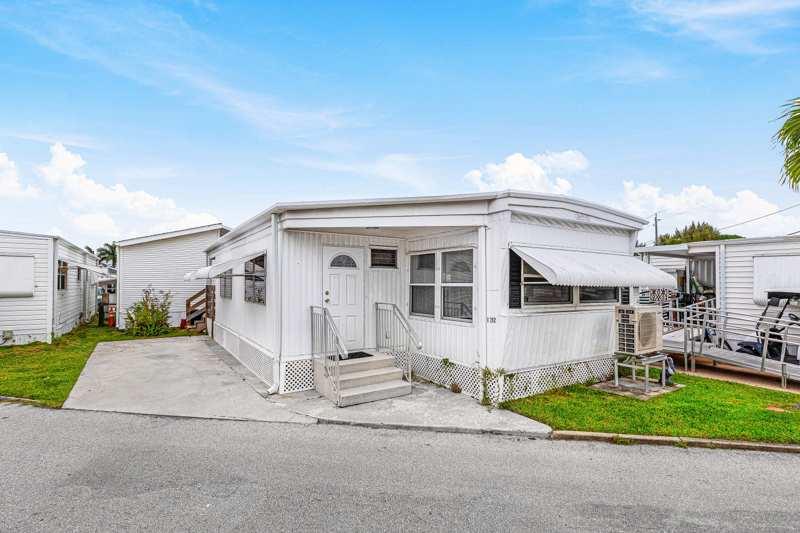 2 bedroom Manufactured Home at 202 Palm Drive #I, Briny Breezes Inc, Briny Breezes — photo 1