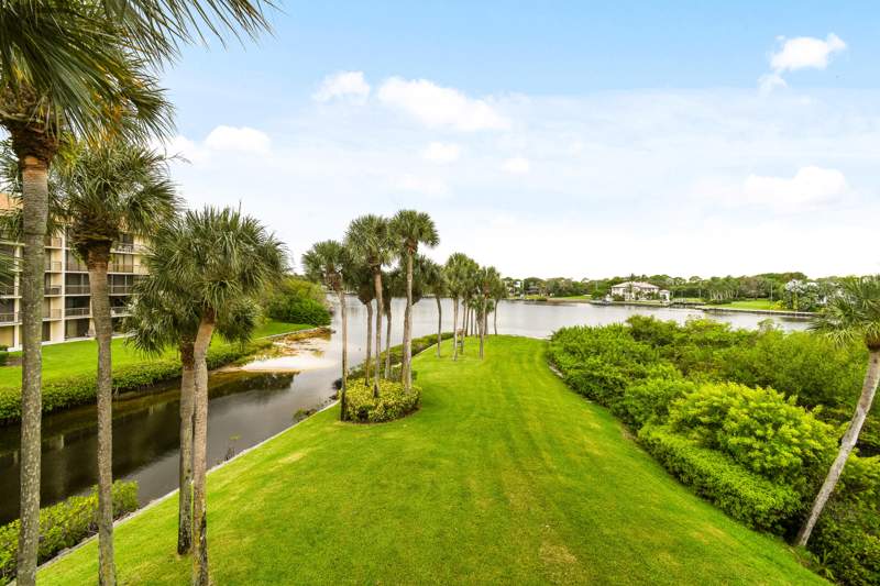 2 bedroom Condominium at 1701 Marina Isle Way #301, Marina At The Bluffs Condo, Jupiter — photo 2