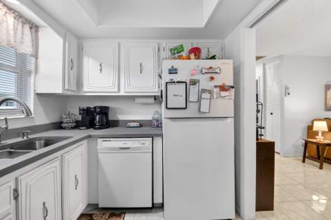 2758 Emory Drive #B, West Palm Beach FL - photo 9 of 62