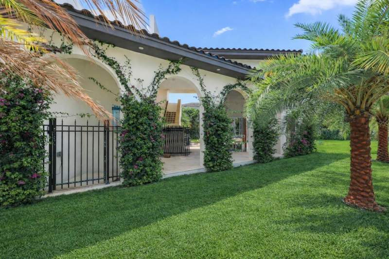 7 bedroom Single Family Residence at 298 NE 8th Street, Boca Villas Sec C, Boca Raton — photo 3