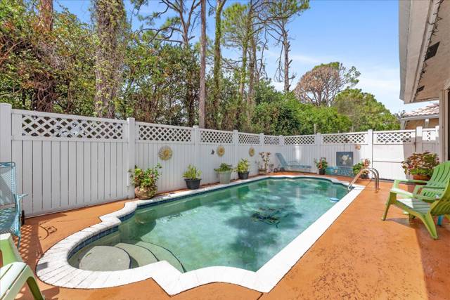 Coral Trace