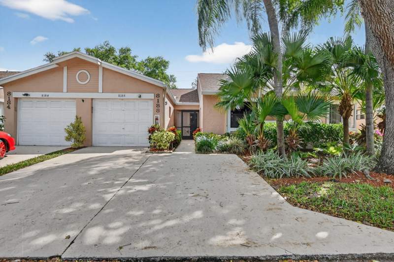 2 bedroom Villa at 8188 Summerbreeze Lane, Whisper Walk Sec C Condo, Boca Raton — photo 2
