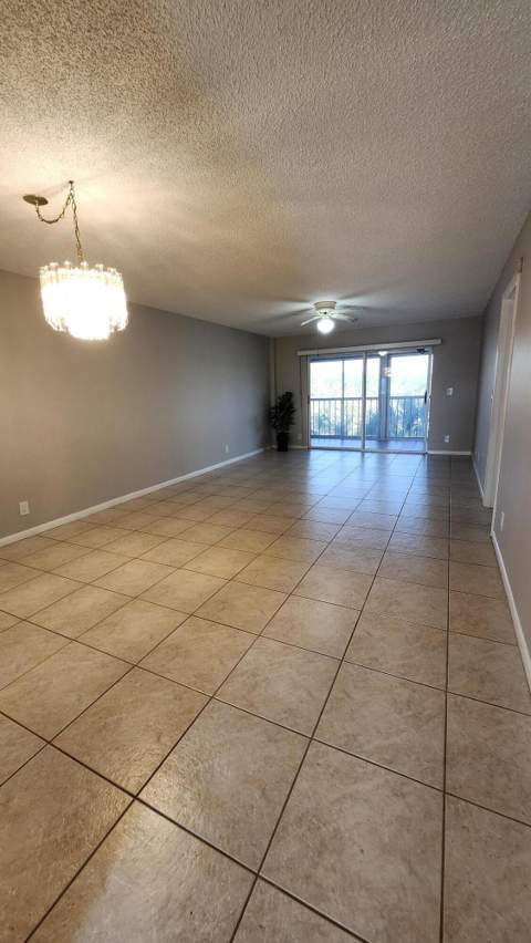 3146 Via Poinciana Via Poinciana #414, Lake Worth FL - photo 24 of 54