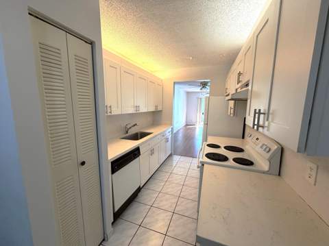 1200 SW 130th Avenue #210-G, Hollywood FL - photo 6 of 21