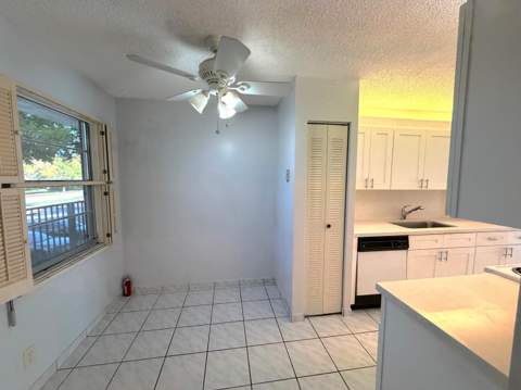 1200 SW 130th Avenue #210-G, Hollywood FL - photo 8 of 21
