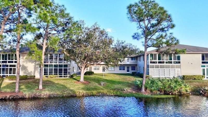 2 bedroom Condominium at 12 Lake Vista Trail #201, Vista St Lucie, Port St. Lucie — photo 3