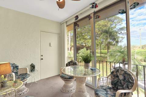 323 Knotty Pine Circle #A2, Greenacres FL - photo 16 of 21