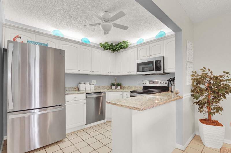 2 bedroom Condominium at 323 Knotty Pine Circle #A2, Pine Ridge South III, Greenacres — photo 3