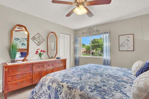 323 Knotty Pine Circle #A2, Greenacres FL - photo 9 of 21
