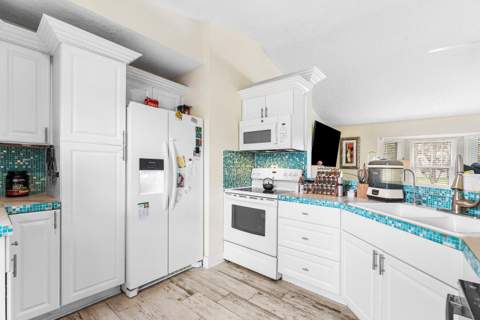2114 SE Midtown Road, Port St. Lucie FL - photo 12 of 41