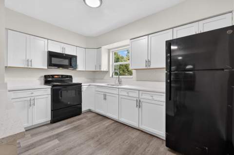 217 NW 14th Street, Belle Glade FL - photo 10 of 20