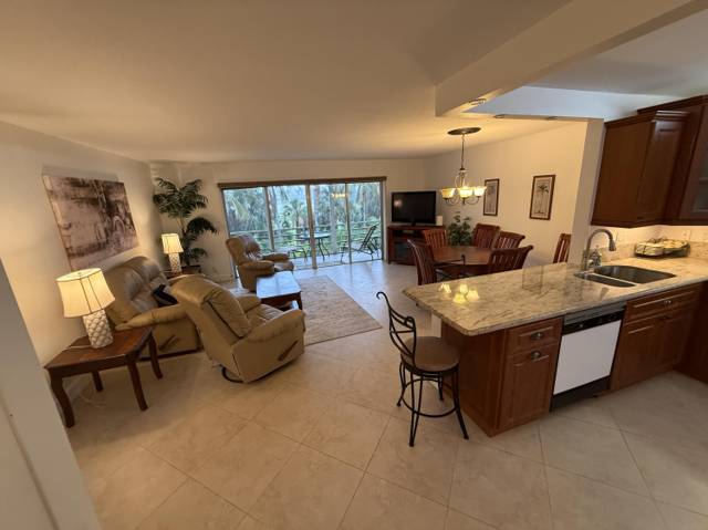 300 NE 14th Avenue #411