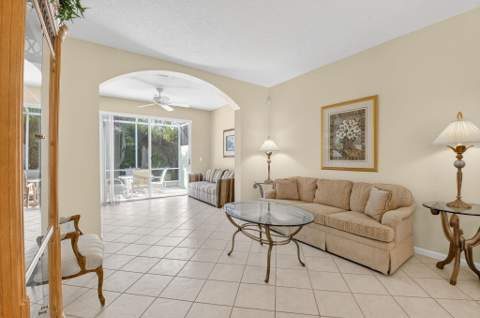 10612 Royal Caribbean Circle, Boynton Beach FL - photo 11 of 63