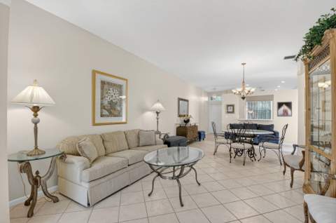 10612 Royal Caribbean Circle, Boynton Beach FL - photo 13 of 63