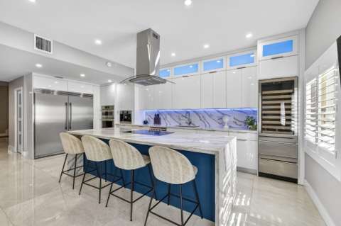 724 SW 1St Avenue, home for sale on SW 1St Avenue
