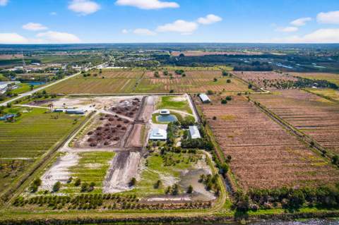 200 S Graves Road, Fort Pierce FL - photo 15 of 59