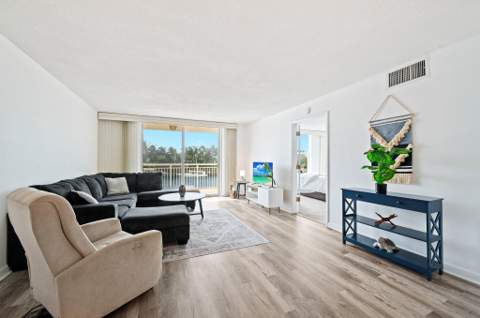 1050 Hillsboro Mile #Unit 203w, Hillsboro Beach FL - photo 7 of 30