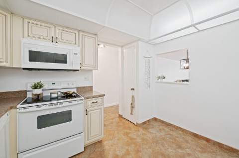 1050 Hillsboro Mile #Unit 203w, Hillsboro Beach FL - photo 16 of 30