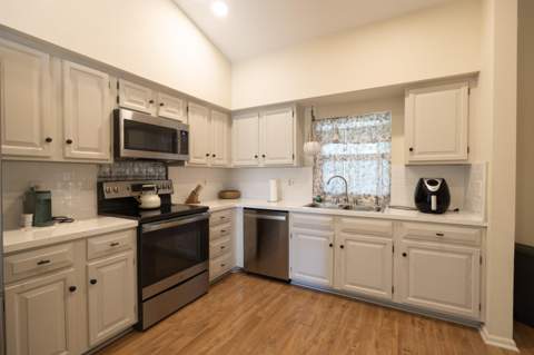10195 Greentrail Drive, Boynton Beach FL - photo 7 of 19