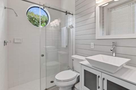 302 Alicante Drive, Juno Beach FL - photo 19 of 38