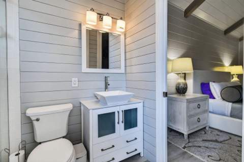 302 Alicante Drive, Juno Beach FL - photo 15 of 38