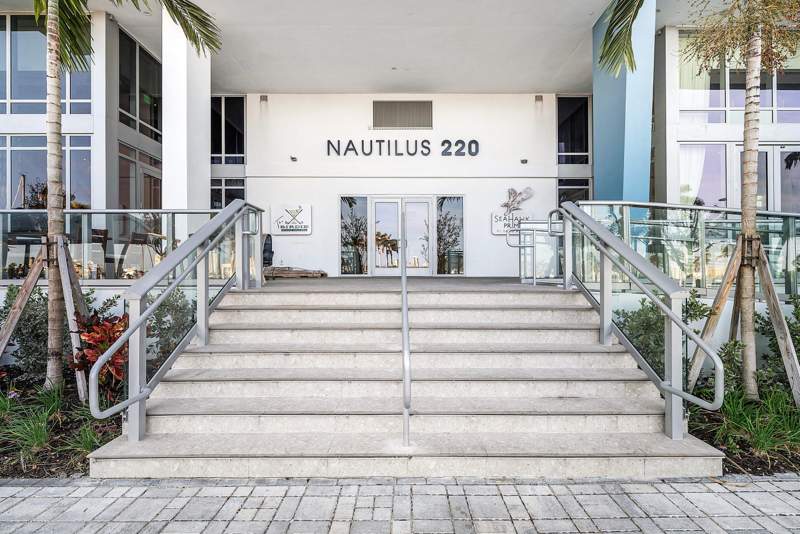 2 bedroom Condominium at 220 Lake Shore Drive #1010, Nautilus 220, Lake Park — photo 4