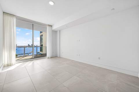 220 Lake Shore Drive #1010, Lake Park FL - photo 14 of 46