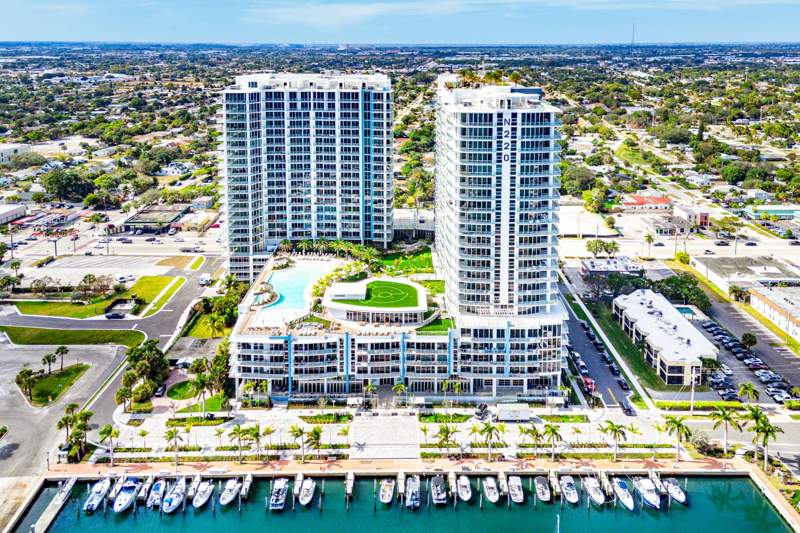 2 bedroom Condominium at 220 Lake Shore Drive #1010, Nautilus 220, Lake Park — photo 2