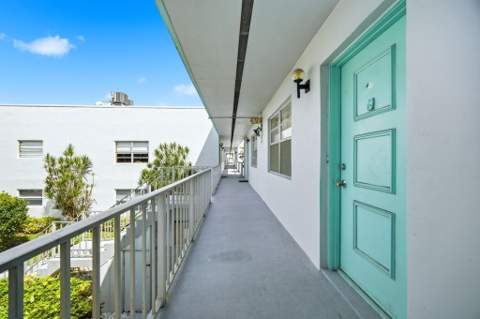 418 Monaco I Court #418, Delray Beach FL - photo 8 of 40