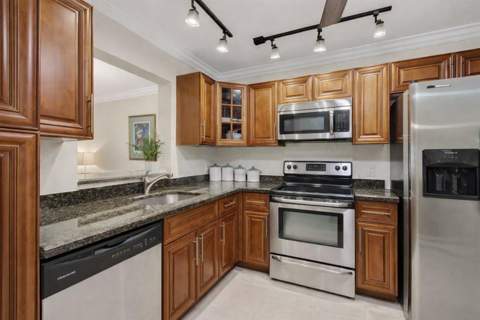 19000 Stewart Circle #4, Boca Raton FL - photo 18 of 46