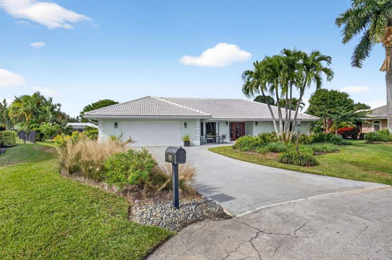 4 bedroom Single Family Residence at 11949 Date Palm Drive, Delray Dunes First Sec, Boynton Beach — photo 3