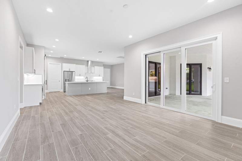 4 bedroom Single Family Residence at 179 SE Via Lago Garda, Rivella, Port St. Lucie — photo 5