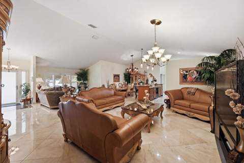 5884 Laurel Green Circle, Boynton Beach FL - photo 11 of 48